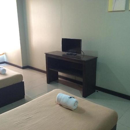 อติ-อติฮัน เฟสติวัล โฮเต็ล Hostel กาลิโบ ภายนอก รูปภาพ