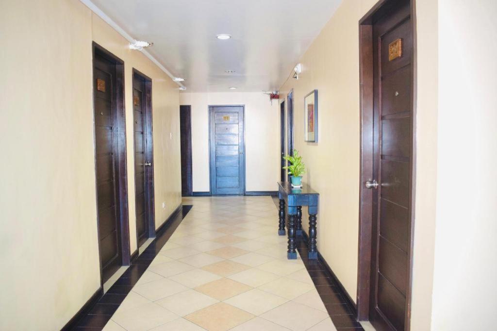 อติ-อติฮัน เฟสติวัล โฮเต็ล Hostel กาลิโบ ภายนอก รูปภาพ