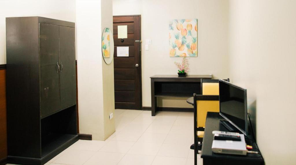 อติ-อติฮัน เฟสติวัล โฮเต็ล Hostel กาลิโบ ภายนอก รูปภาพ