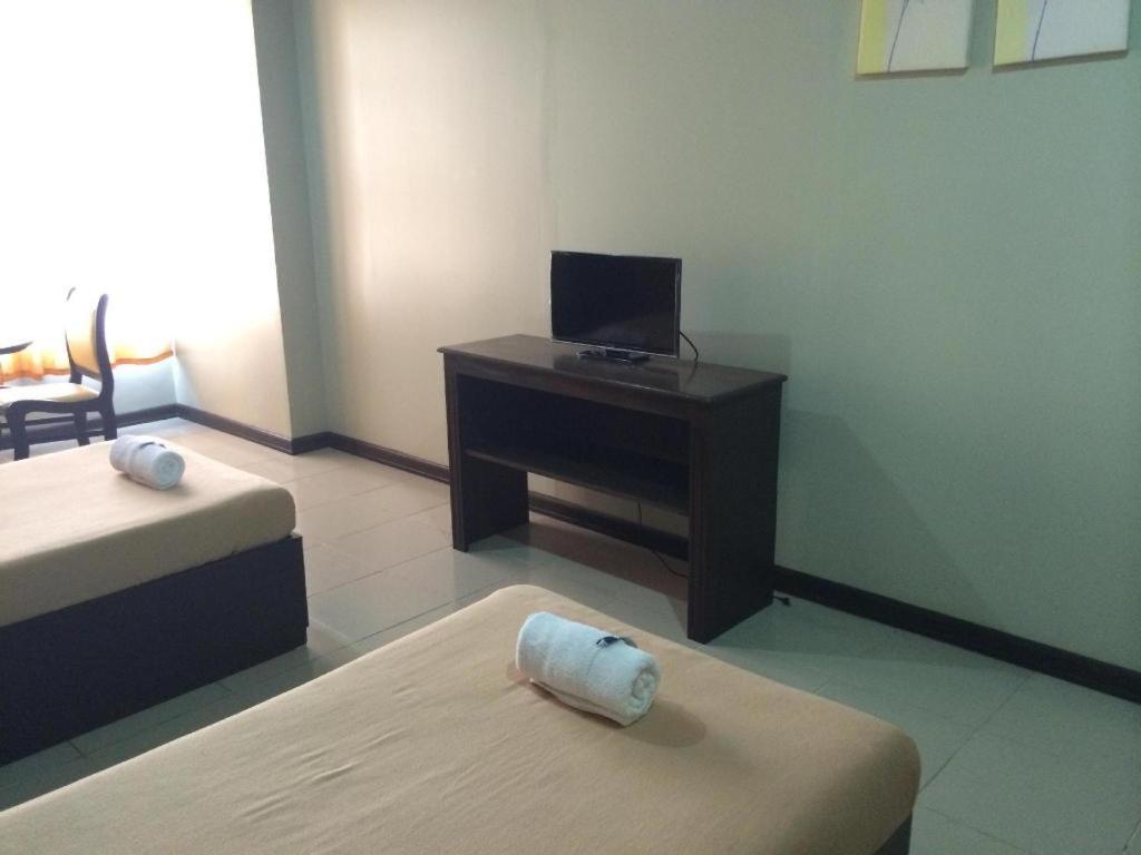 อติ-อติฮัน เฟสติวัล โฮเต็ล Hostel กาลิโบ ภายนอก รูปภาพ