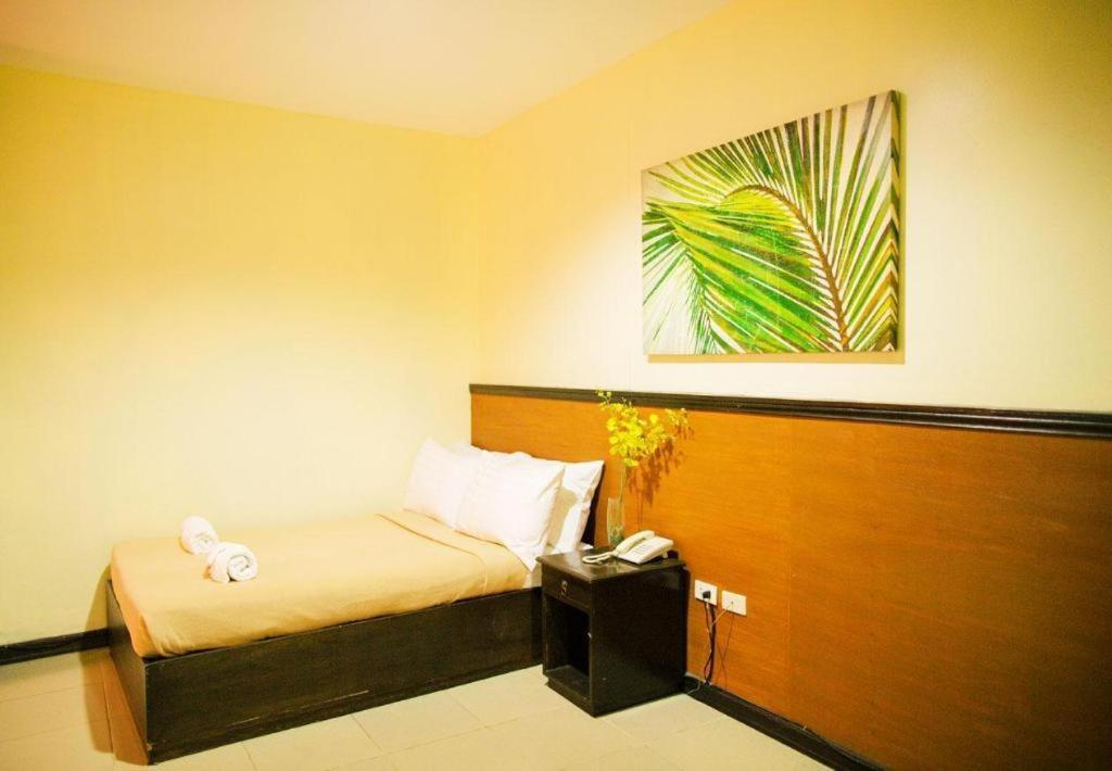 อติ-อติฮัน เฟสติวัล โฮเต็ล Hostel กาลิโบ ภายนอก รูปภาพ