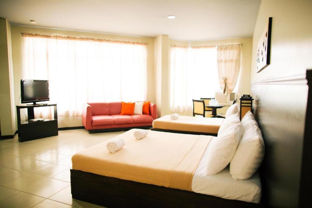 อติ-อติฮัน เฟสติวัล โฮเต็ล Hostel กาลิโบ ภายนอก รูปภาพ
